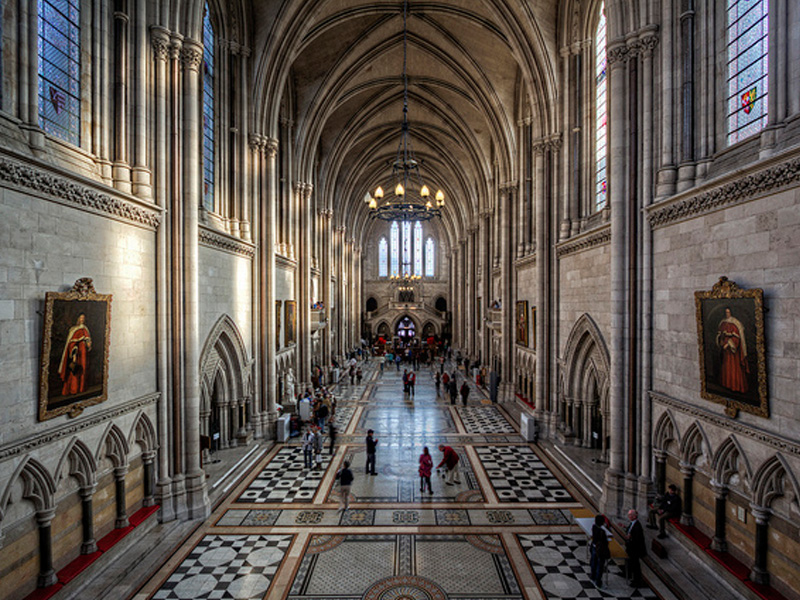 Chandeliers in the Royal Courts of Justice (hall view) (Remote Control)